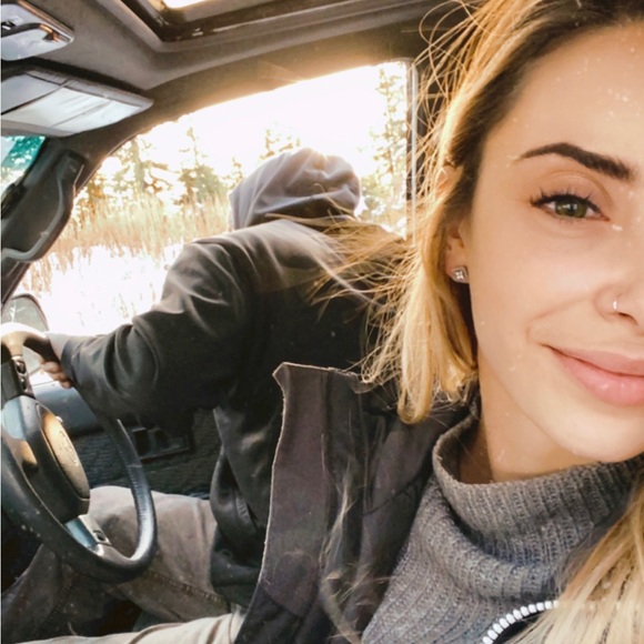 Meet your Posher, Alex-andra - Picture 3 of 12